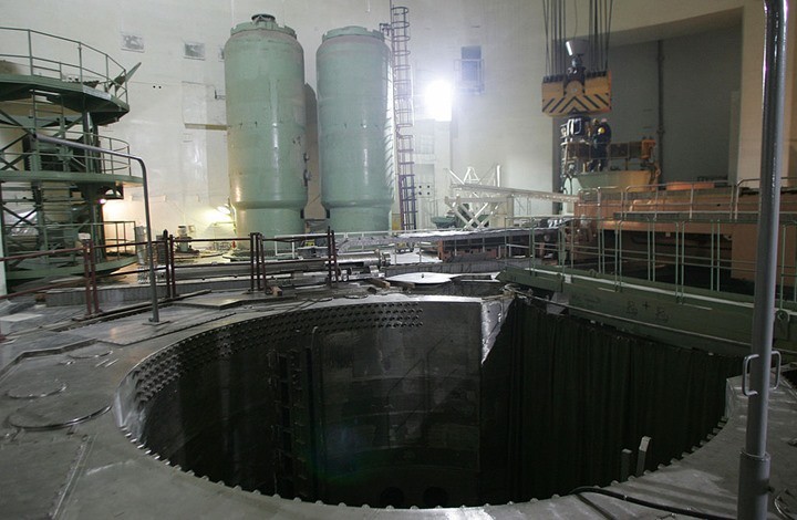 روحاني كشف عن خطوات جديدة لتخصيب اليورانيوم في مفاعلي نطنز وآراك النووين