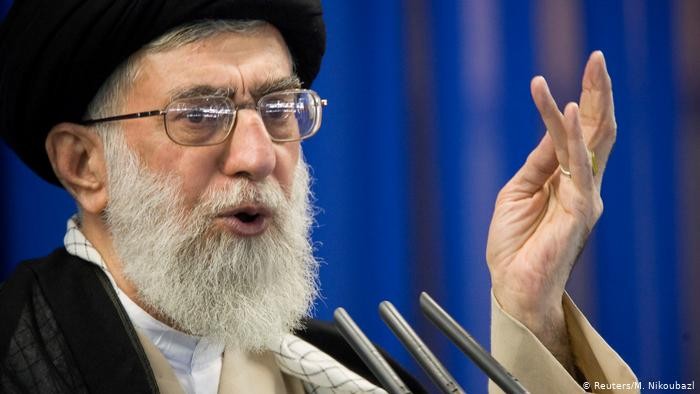 المرشد الإيراني علي خامنئي يتدخل لمنع مرشحين من الوصول إلى رئاسة إيران