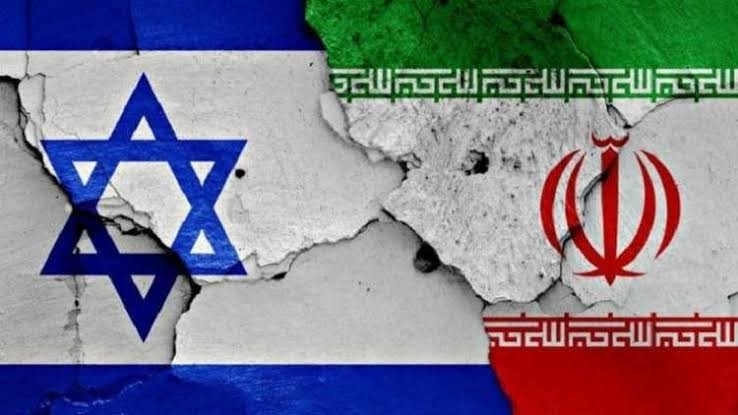 إسرائيل تواصل شن هجماتها الجوية على القواعد العسكرية الإيرانية في سوريا وعلى الحدود السورية