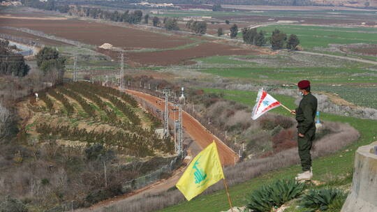 أعربت إسرائيل عن مخاوفها من تسرب السلاح الذي ستقدمه واشنطن للجيش اللبناني إلى حزب الله
