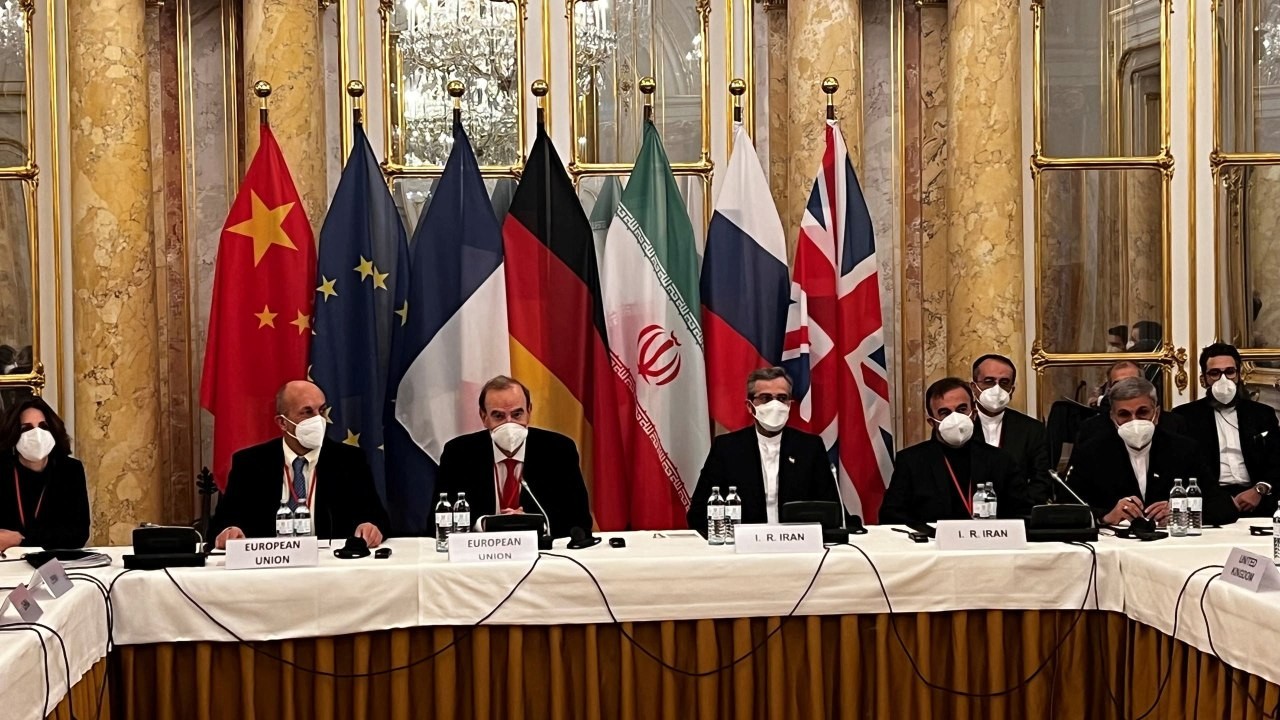 الوفد الإيراني كان قدم خلال الأيام الماضية مسودتين أو مقترحين إلى المفاوضين الغربيين في فيينا