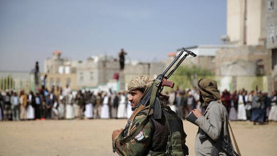 السفارة الفرنسية لدى اليمن قالت إن الوقت قد حان لرؤية الحوثيين يخطون خطوات ملموسة لصالح السلام