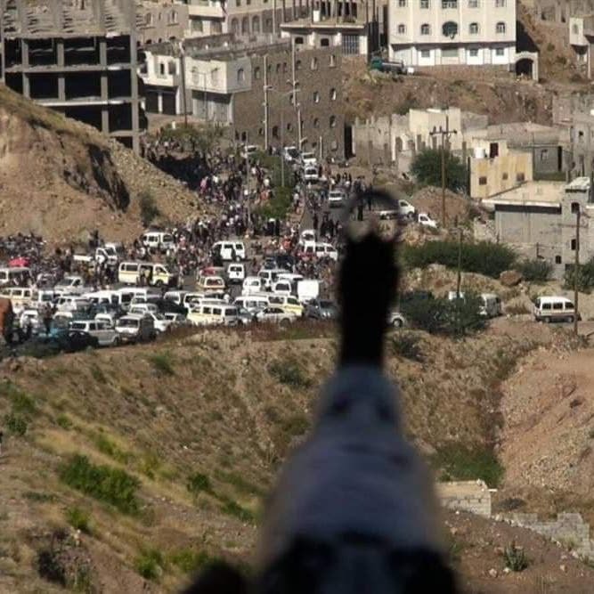 رئيس الوزراء اليمني معين عبدالملك دعا إلى مضاعفة الضغط على الحوثيين للوفاء بالتزام الميليشيا المدعومة من إيران بموجب اتفاق الهدنة
