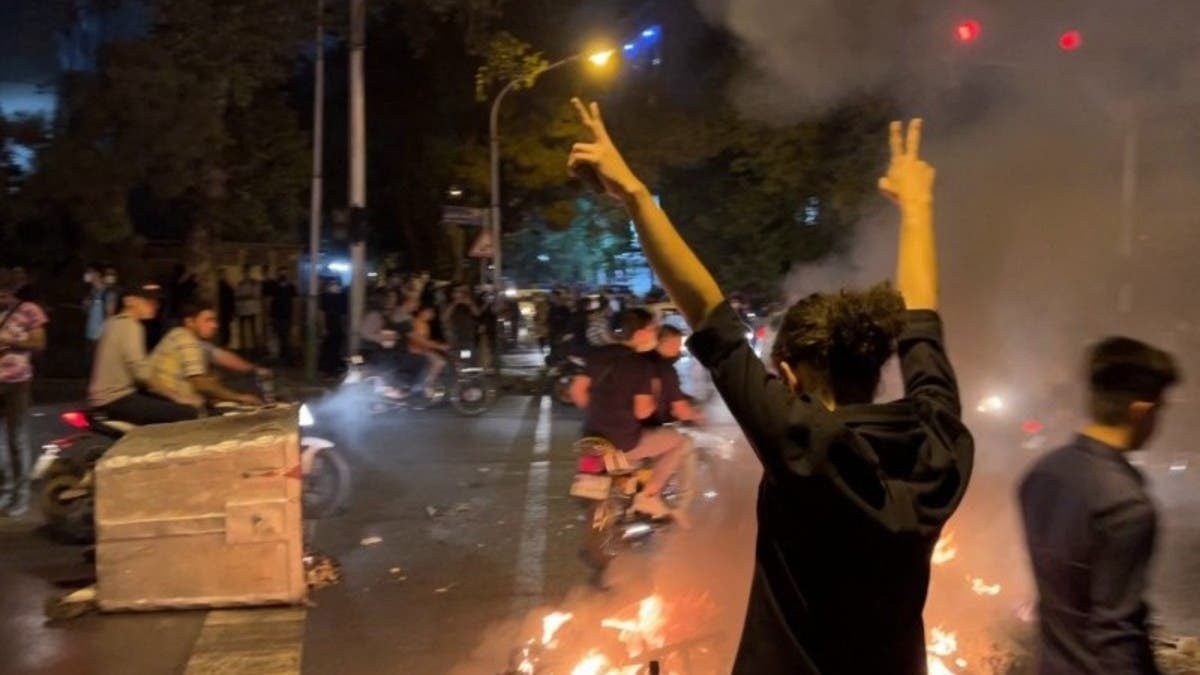 عدد ضحايا الاحتجاجات في إيران تجاوز 304 أشخاص