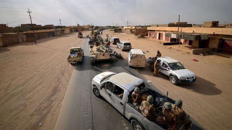 شحنة الأسلحة دخلت إلى مطار دير الزور العسكري برفقة مجموعة من عناصر ميليشيا "فاطميون" وميليشيا "الفوج 47"